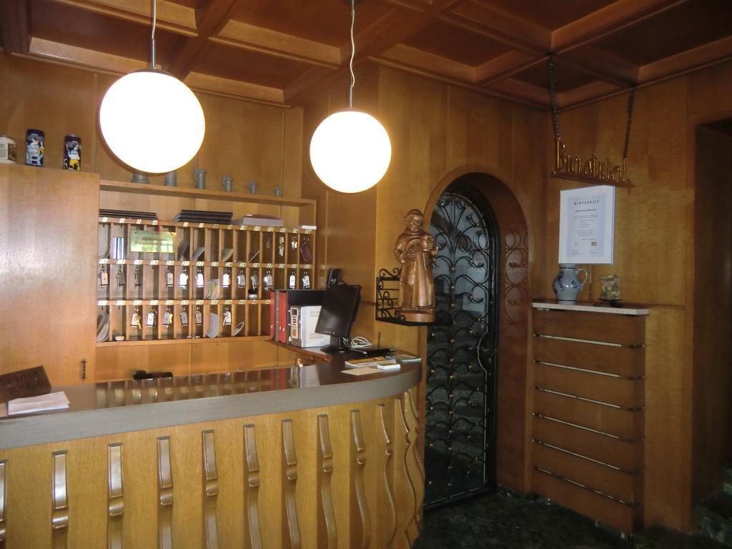 Hotel Zrenners Garni Вальдсассен Экстерьер фото