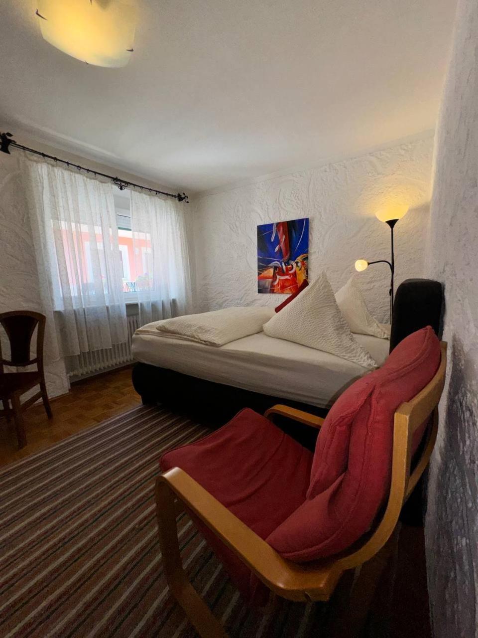 Hotel Zrenners Garni Вальдсассен Экстерьер фото
